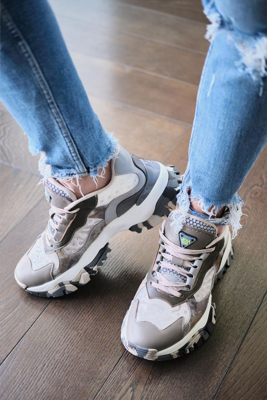 Joia Paris luxury sneakers shoes texturae man 02